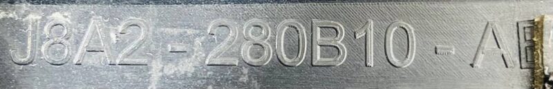 LR153971 Right wing molding Range Rover Velar L560 (2018-) Used - Image 14