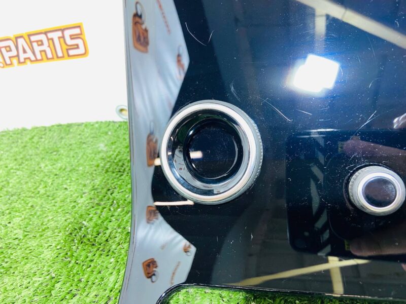 LR156770 Climate Control Unit Range Rover Velar L560 (2018-) Used cost 400 € in stock 1 pcs.