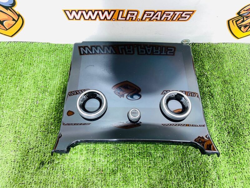 LR156770 Climate Control Unit Range Rover Velar L560 (2018-) Used cost 400 € in stock 1 pcs.