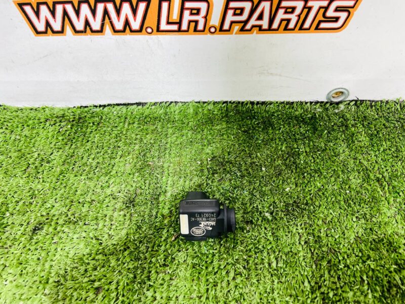 LR167003 Range Rover Velar L560 (2018-) Used Outdoor Air Sensor for Air Conditioner cost  € in stock 1 pcs.