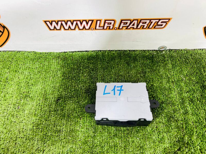 LR170985 Rear door control block passenger side Range Rover Velar L560 (2018-) Used cost  € in stock 1 pcs.