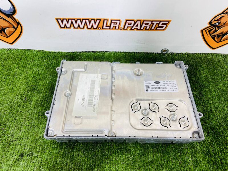 LR171450 AUDIO Amplifier Range Rover Velar L560 (2018-) Used cost  € in stock 1 pcs.