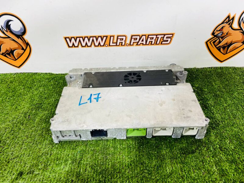 LR171450 AUDIO Amplifier Range Rover Velar L560 (2018-) Used cost  € in stock 1 pcs.