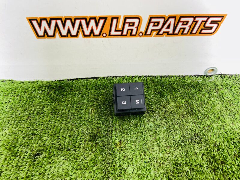 LR174463 Seat control buttons right front for Range Rover Velar L560 (2018-) used cost  € in stock 1 pcs.