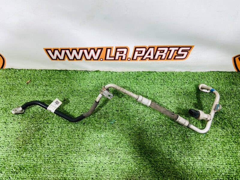 T4A30795 Air conditioning pipe Jaguar F-Pace X761 (2017-) used cost 60 € in stock 1 pcs.
