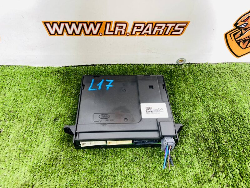T4N32614 Air conditioning module Jaguar F-Pace X761 (2017-) used cost  € in stock 1 pcs.