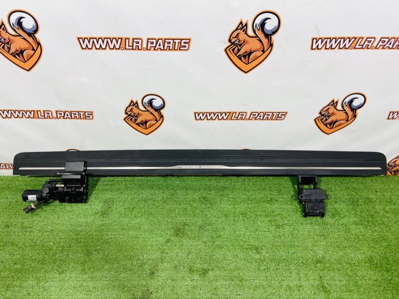 VPLYP0325KIT Electric footboards set Range Rover Velar L560 (2018-) Used cost  € in stock 1 pcs.