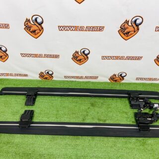 VPLYP0325KIT Electric footboards set Range Rover Velar L560 (2018-) Used cost  € in stock 1 pcs.