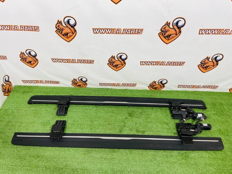 VPLYP0325KIT Electric footboards set Range Rover Velar L560 (2018-) Used cost  € in stock 1 pcs.