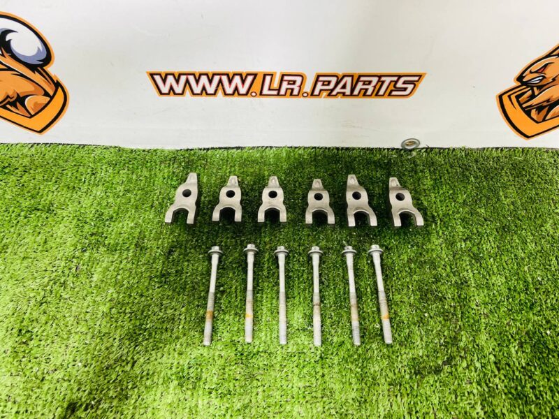 105123492 Injector bracket with bolt for Range Rover Sport L461 (2023-) Used cost  € in stock 6 pcs.