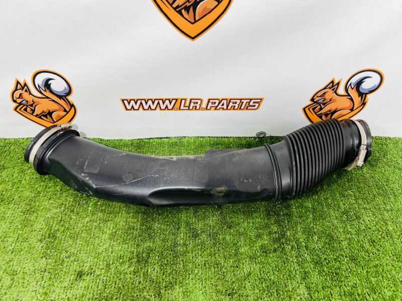 113123496 Air duct Range Rover L460 (2023-) Used cost  € in stock 1 pcs.