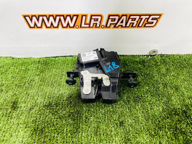 535123638 Trunk lid lock for Range Rover Sport L461 (2023-) Used cost 90 € in stock 3 pcs.