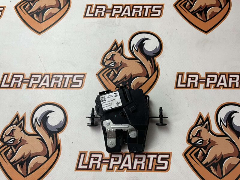 535123638 Trunk lid lock for Range Rover Sport L461 (2023-) Used cost 90 € in stock 3 pcs.