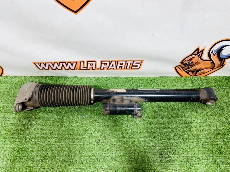 604123472 Rear left shock absorber for Range Rover L460 (2023-) Used cost  € in stock 1 pcs.