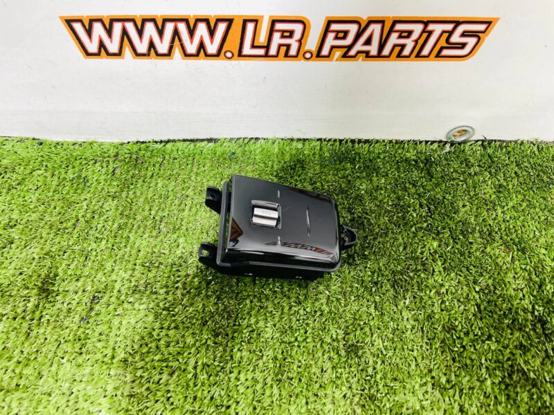 628123472 Right Steering Wheel Switch Range Rover L460 (2023-) Used cost  € in stock 1 pcs.