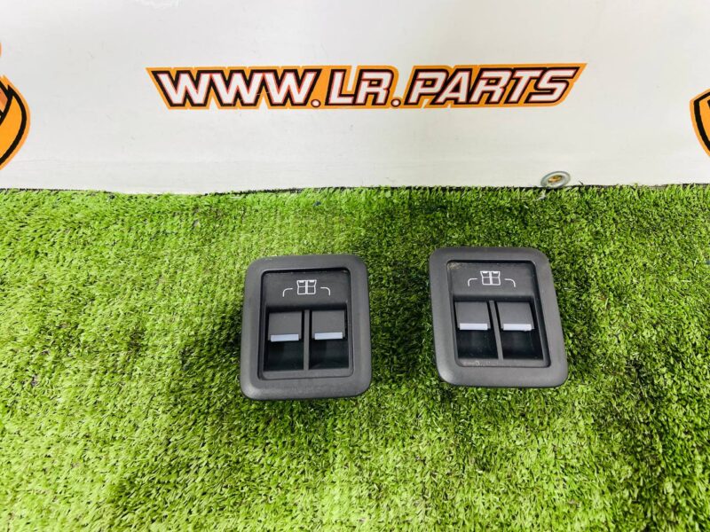 LR081324 Range Rover L460 (2023-) Used Rear Seat Adjustment Buttons cost  € in stock 2 pcs.
