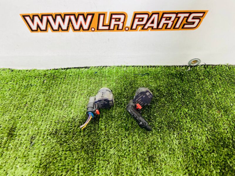 LR137887 Parking sensor Jaguar I-Pace X590 (2018-) USED cost 70 € in stock 2 pcs.