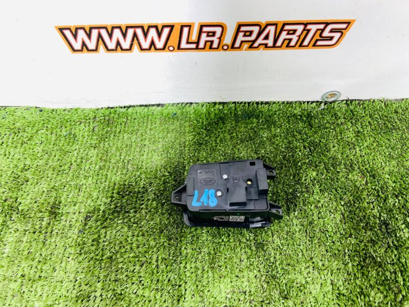 LR139833 Left Steering Wheel Switch Range Rover L460 (2023-) Used cost  € in stock 1 pcs.