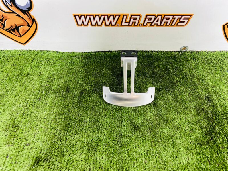 LR139904 Paddle shift left Range Rover Velar L560 (2018-) used cost  € in stock 1 pcs.