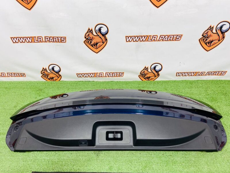 LR151861 Lower trunk lid Range Rover L460 (2023-) Used cost 500 € in stock 1 pcs.