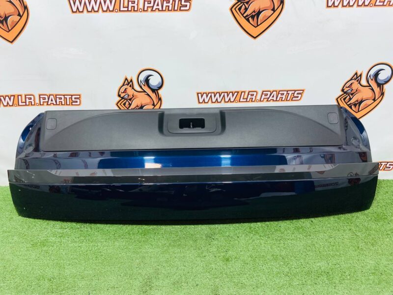 LR151861 Lower trunk lid Range Rover L460 (2023-) Used cost 500 € in stock 1 pcs.