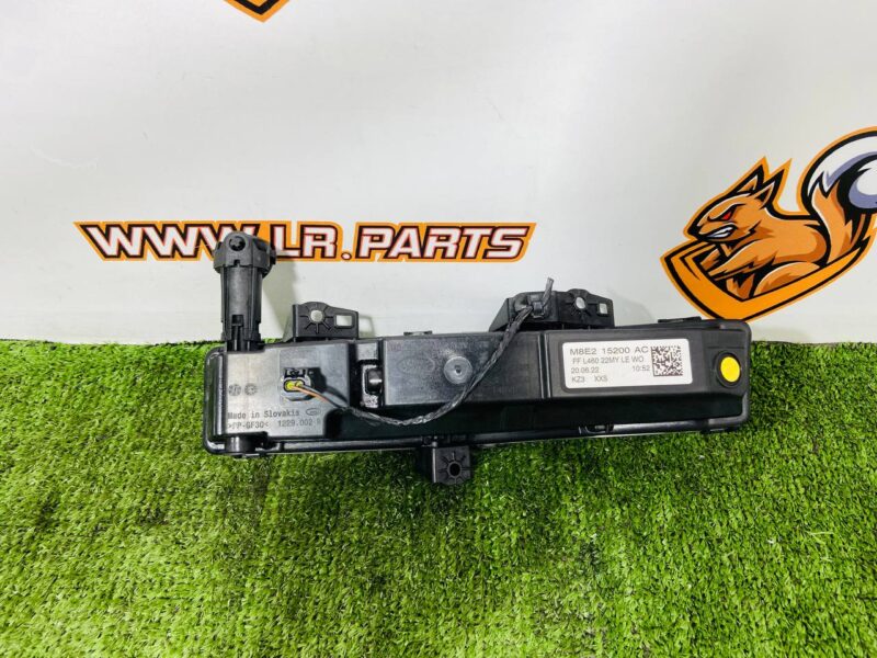 LR152161 Right Fog Light for Range Rover L460 (2023-) Used cost 160 € in stock 1 pcs.