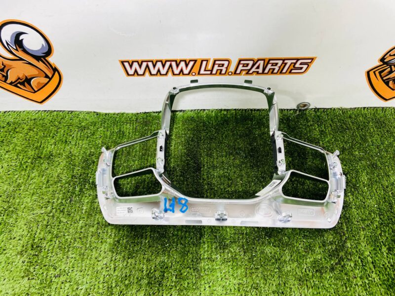 LR152163 Steering wheel trim for Range Rover L460 (2023-) Used cost  € in stock 1 pcs.