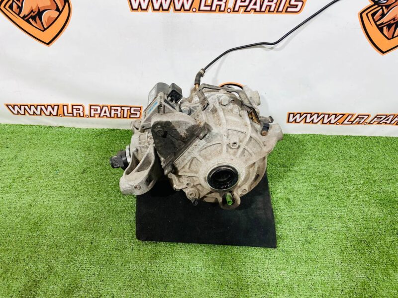 LR153472 Rear Reducer Range Rover L460 (2023-) Used cost  € in stock 1 pcs.