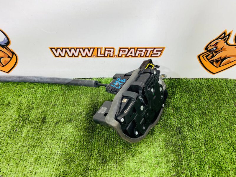 LR153715 Front left door lock for Range Rover L460 (2023-) Used cost  € in stock 1 pcs.