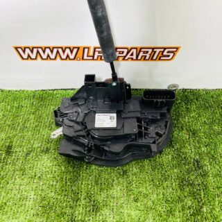 LR153715 Front left door lock for Range Rover L460 (2023-) Used cost  € in stock 1 pcs.