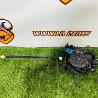 LR153876 Rear door lock actuator for Range Rover L460 (2023-) Used cost  € in stock 2 pcs.