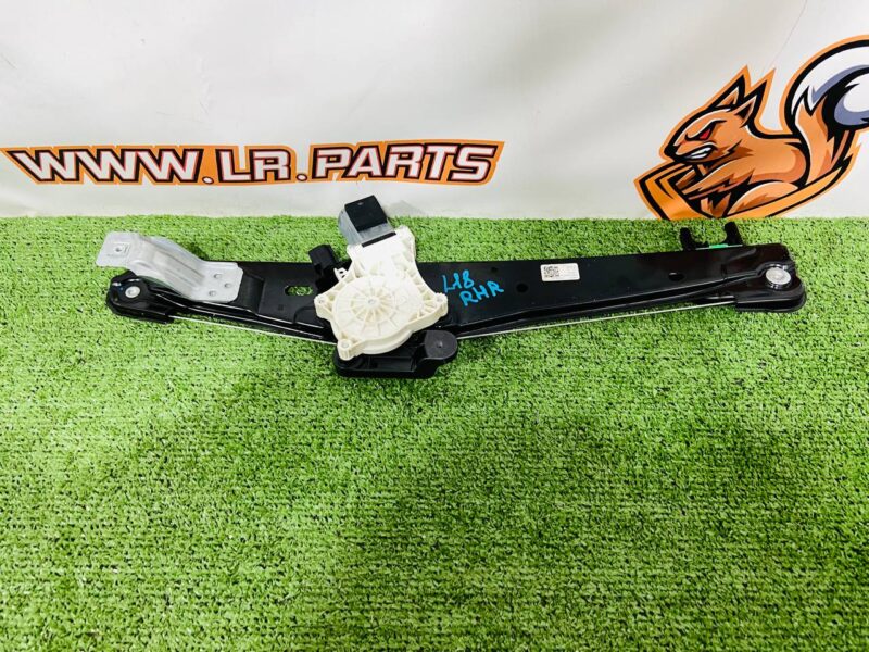 LR154579 Rear right electric window lifter. Range Rover L460 (2023-) Used cost  € in stock 1 pcs.