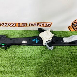 LR154579 Rear right electric window lifter. Range Rover L460 (2023-) Used cost  € in stock 1 pcs.