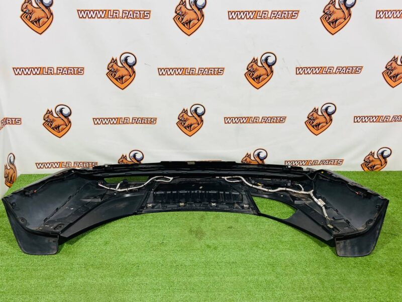 LR157972 Rear bumper assembly for Range Rover L460 (2023-) Used cost  € in stock 1 pcs.