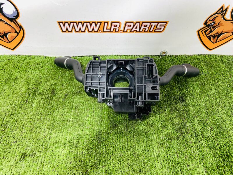 LR163540 Steering wheel switch assembly for Range Rover L460 (2023-) Used cost  € in stock 1 pcs.
