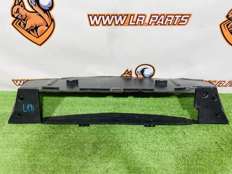 LR172488 Upper Ventilation Deflector Range Rover L460 (2023-) Used cost 150 € in stock 1 pcs.