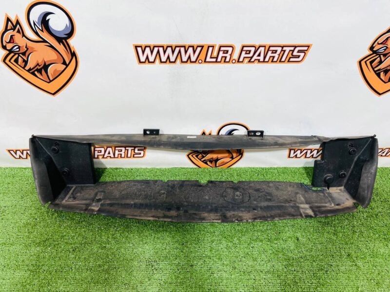LR172488 Upper Ventilation Deflector Range Rover L460 (2023-) Used cost 150 € in stock 1 pcs.