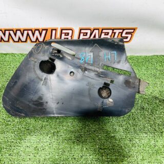 LR172683 Left Rear Arm Guard for Range Rover L460 (2023-) Used cost 60 € in stock 1 pcs.