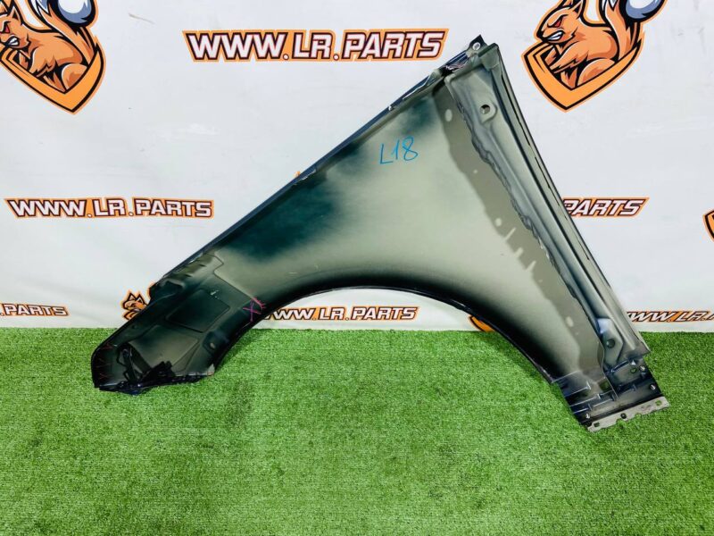 LR177231 Right front wing Range Rover L460 (2023-) Used cost  € in stock 1 pcs.