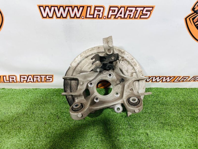 LR179386 Swivel Fist Rear Right Range Rover Sport L461 (2023-) Used cost 600 € in stock 1 pcs.