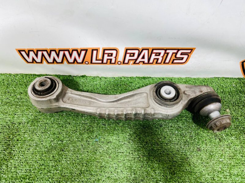 LR181850 Front lower right lever Range Rover Sport L461 (2023-) Used cost  € in stock 1 pcs.