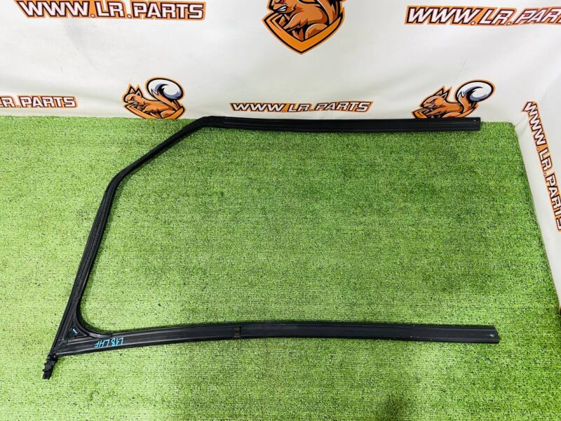 LR189314 Guide rail for the front left door glass of the Range Rover L460 (2023-) Used cost 95 € in stock 1 pcs.