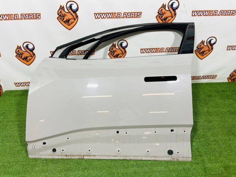 T4K1542 Front left door Jaguar I-Pace X590 (2018-) Used cost 650 € in stock 3 pcs.