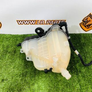 104123633 Expansion tank Range Rover L460 (2023-) Used cost  € in stock 1 pcs.