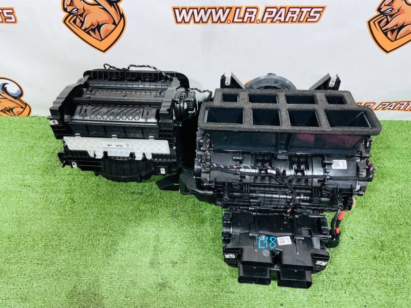 568123545 Heater and evaporator block for Range Rover L460 (2023-) Used cost  € in stock 1 pcs.