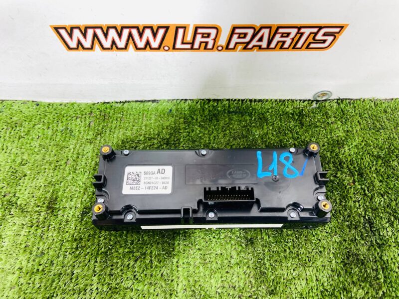 571123467 Rear Range Rover L460 (2023-) Air Conditioning Control Panel Used cost  € in stock 1 pcs.
