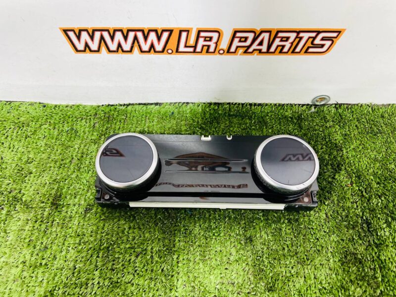 571123467 Rear Range Rover L460 (2023-) Air Conditioning Control Panel Used cost  € in stock 1 pcs.
