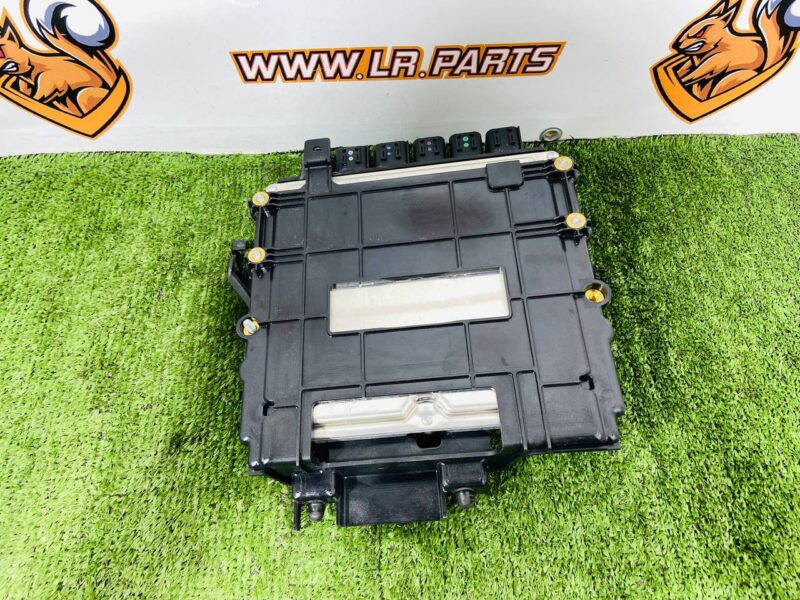 LR141207 Engine control unit Land Rover Discovery 5 L462 (2017-) used cost  € in stock 1 pcs.