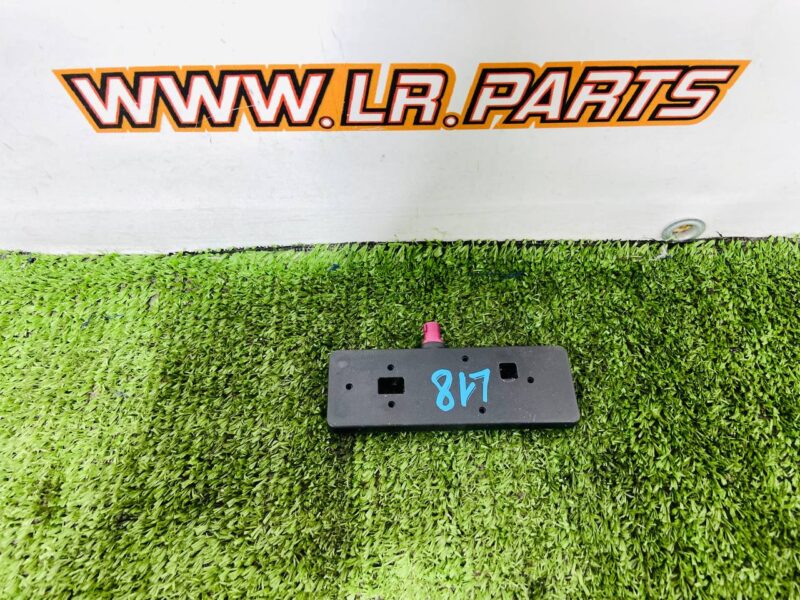 LR144902 Antenna Range Rover L460 (2023-) Used cost  € in stock 1 pcs.