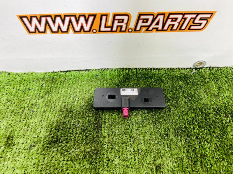 LR144902 Antenna Range Rover L460 (2023-) Used cost  € in stock 1 pcs.